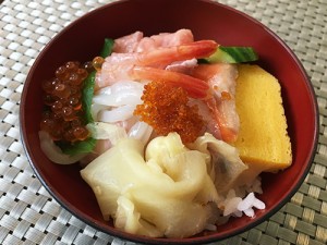 豪華海鮮丼