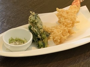 大海老とたらの芽の天ぷら