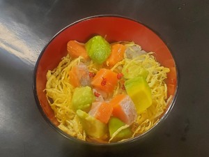 サーモンとアボガド